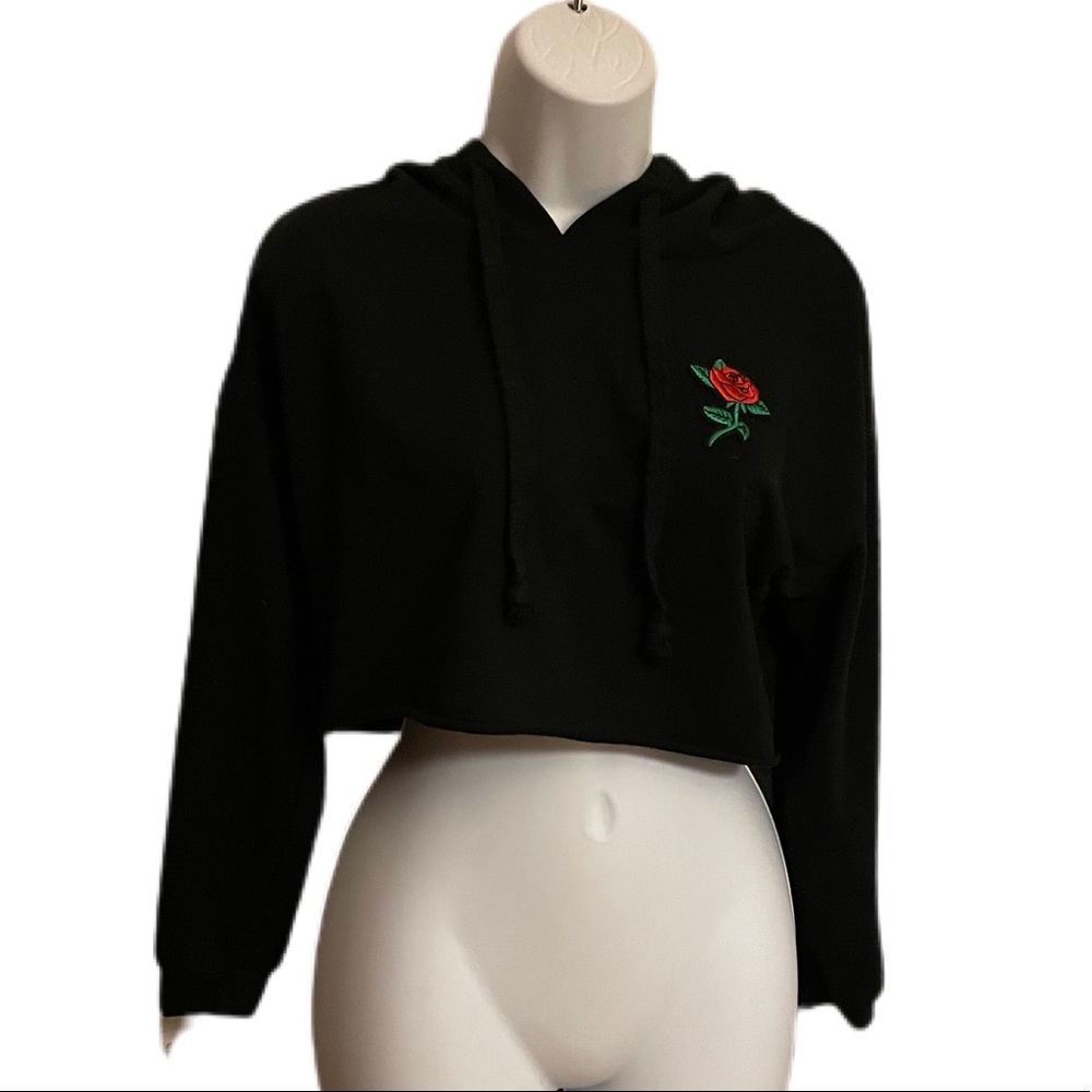 Black sweatshirt‎